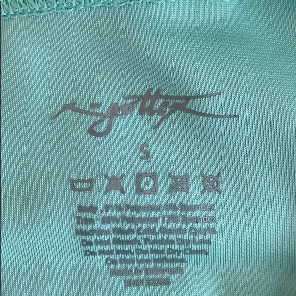 Top - Picture 5 of 5